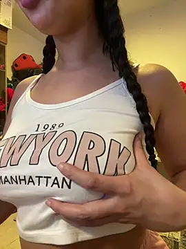 LOLO QUEEN ARABE online show from February 12, 12:01 am