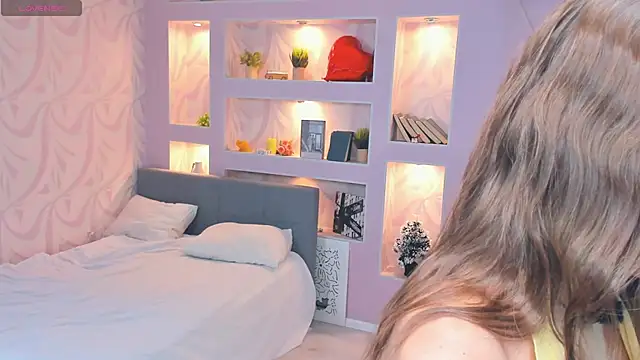 FloraDobb online show from March 15, 7:10 am