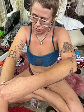 I am babydoll online show from March 18, 9:47 am