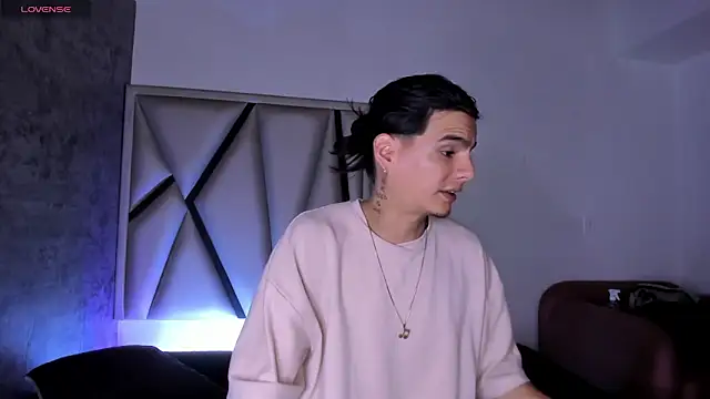 Martshall09 online show from April 10, 8:48 pm