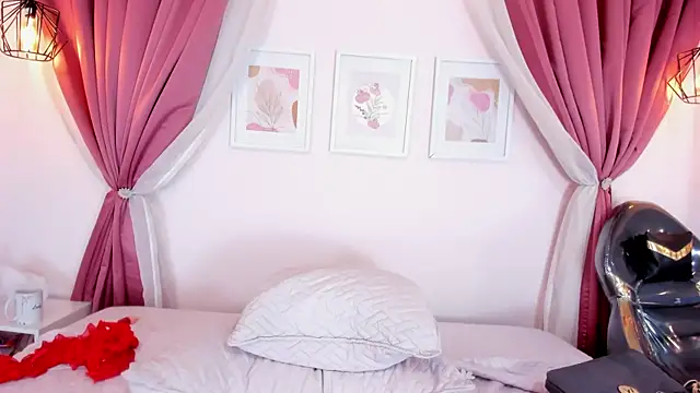 Lannajansen online show from April 18, 7:58 pm