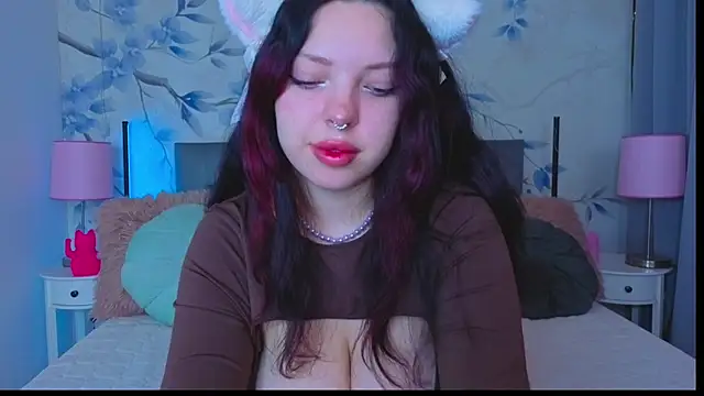 mars elina  online show from December 18, 7:24 am