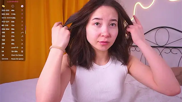 VeronaCritchlow online show from March 25, 7:22 am