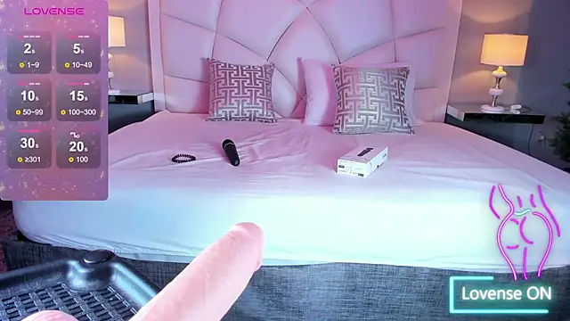 ZoeySnow online show from November 7, 12:55 pm