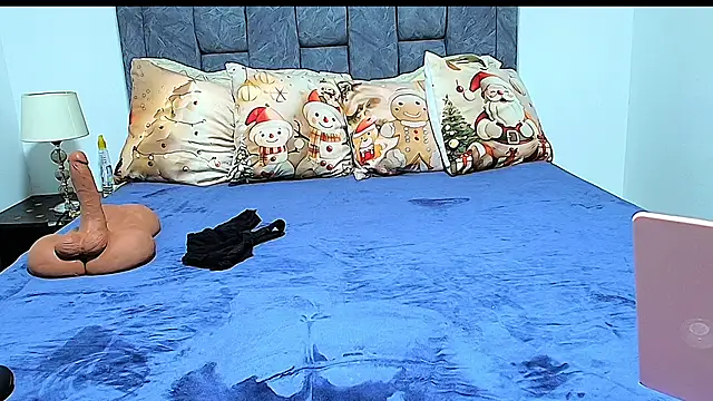 MeganCrow online show from November 29, 5:39 pm