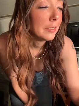 Hornyamy026 online show from December 3, 12:46 am