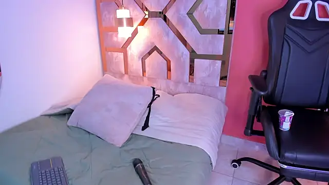 Billie Jhonson  online show from November 23, 4:15 am