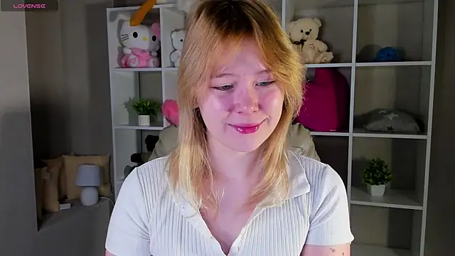 Amy Kimberlly online show from September 15, 12:08 am