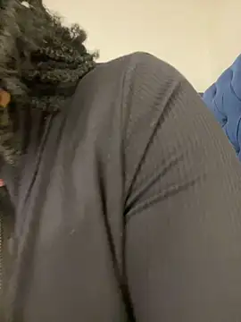 Boneca25 online show from January 6, 10:57 pm