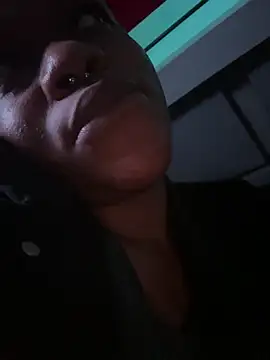 Boneca25 online show from April 19, 10:37 am