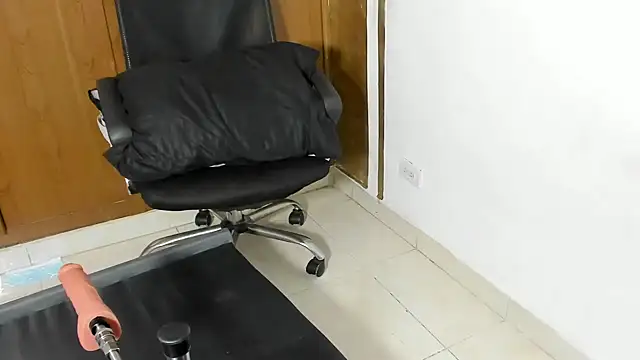 kenner jacksom online show from November 26, 12:00 am