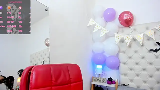 Snapshot of esmeralda06 chatting on October 7, 3:49 pm esmeralda06 online show from October 7, 3:49 pm