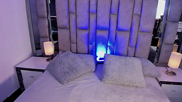 Bonet iris online show from April 20, 7:17 pm