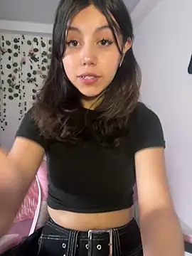 LiLy kIndly online show from November 14, 6:30 pm