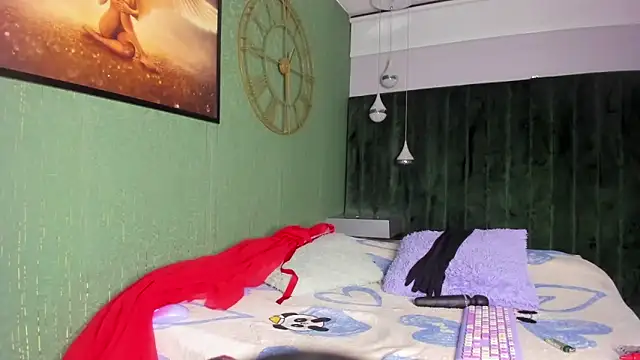 zoe taylorr1 online show from October 23, 4:40 am