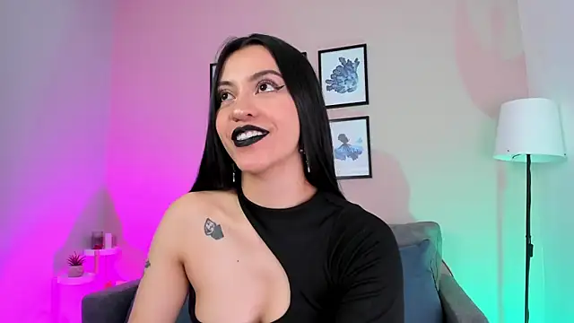 nina  dixon online show from December 1, 8:44 pm