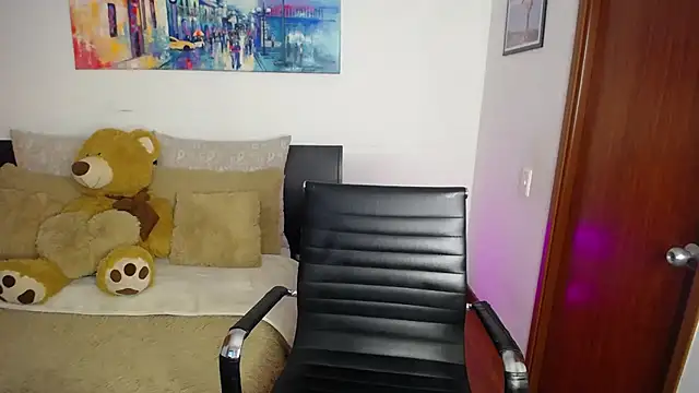 miaderail online show from September 26, 1:58 am