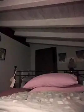 divinaerotica online show from April 16, 8:30 pm