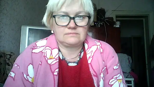 Mayya4321 online show from March 25, 1:25 pm