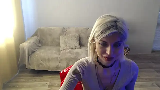 SexyBeatriice online show from March 14, 7:31 am