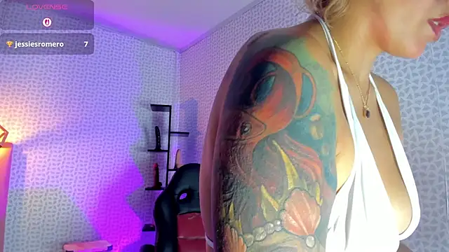 CALANTHELOVE1 online show from October 23, 3:45 am