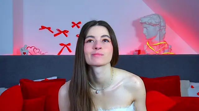 AmeliaFlares online show from April 13, 6:30 pm