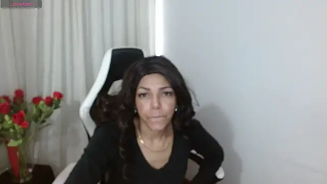 Lunasquirt1985 online show from April 19, 12:16 pm