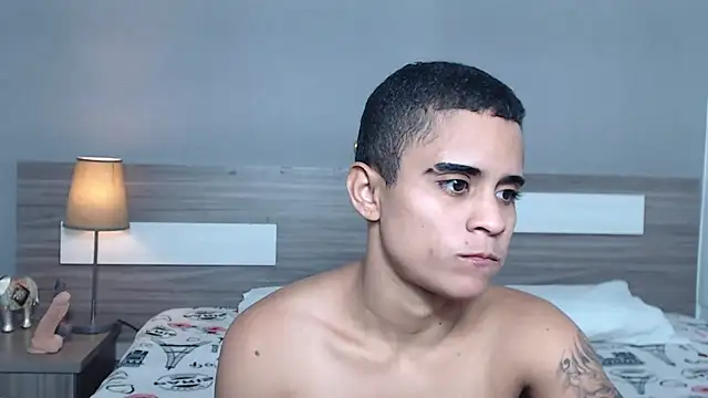 Liiamthompson online show from October 6, 1:06 pm