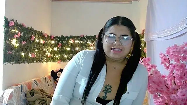 viccky vick online show from November 20, 1:28 am