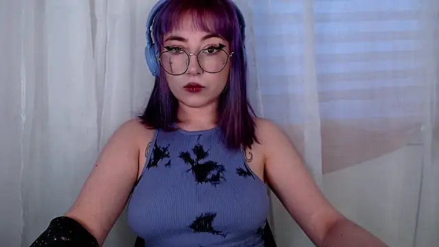 purplewitch online show from February 11, 3:09 am