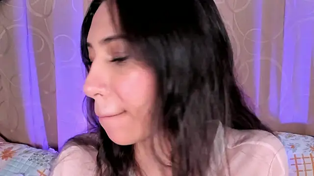 Miss veronicaa2 online show from June 25, 1:24 pm