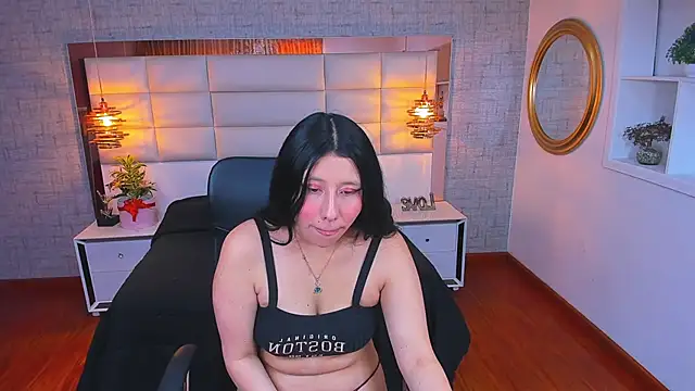 Nohemi louse online show from March 25, 6:44 pm