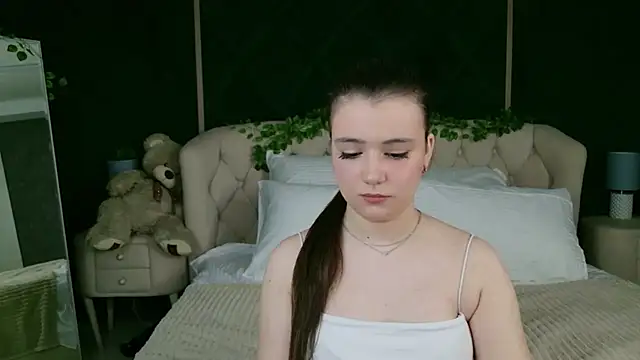 Pauline Heaven online show from November 27, 5:54 am