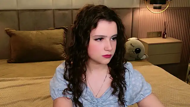 Pauline Heaven online show from February 20, 6:01 am