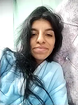 Ariell Kieran online show from March 19, 6:18 am