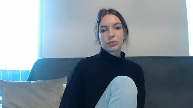 aurora lust online show from October 3, 5:45 am