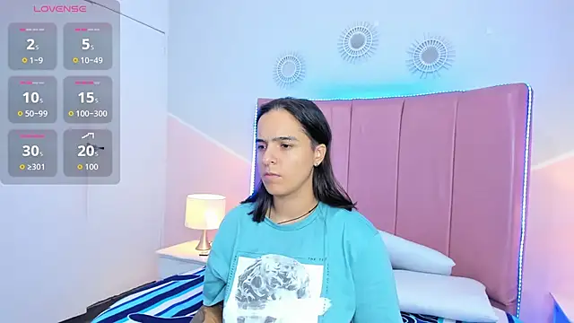 Liiam smith  online show from November 29, 1:15 pm