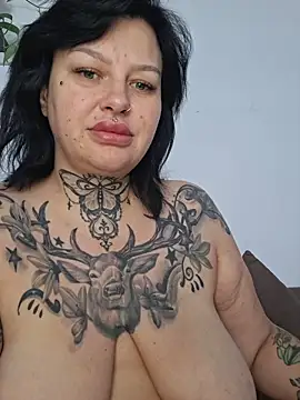 CannabisQueenn online show from July 31, 7:20 am