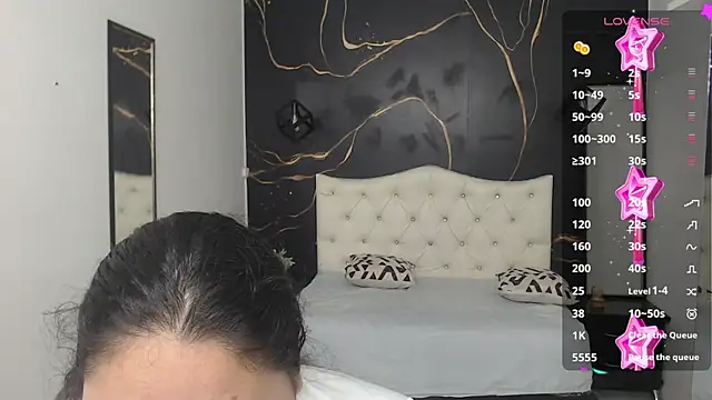 Snapshot of Aaliyah11 chatting on September 23, 10:52 pm Aaliyah11 online show from September 23, 10:52 pm