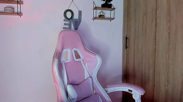 Bella ricci  online show from December 3, 8:55 pm