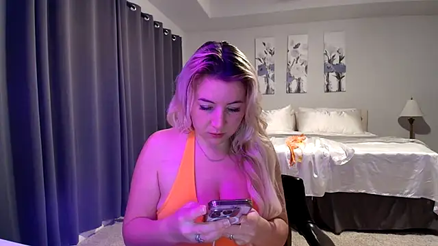 kaliii jones online show from November 30, 3:00 am