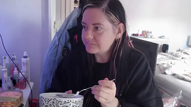 AureliaXOX online show from September 25, 9:19 am