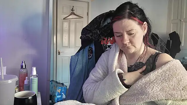 AureliaXOX online show from November 26, 10:05 am