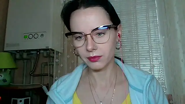 LuminousLady online show from October 9, 7:23 am