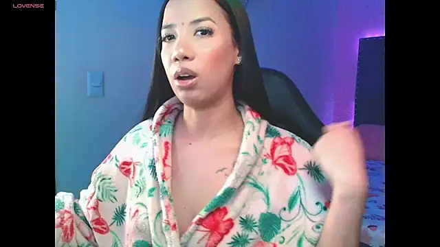 SallyWhitee online show from September 12, 4:13 am