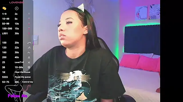 SallyWhitee online show from November 30, 3:54 am