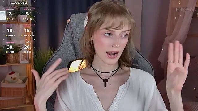 KiraMontoya online show from June 9, 1:38 am