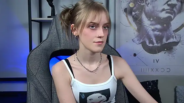 KiraMontoya online show from March 13, 11:50 pm