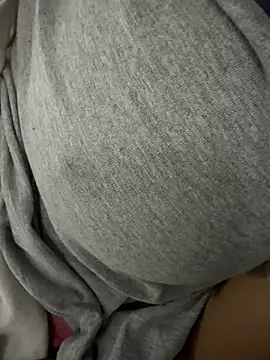 shakybabyx online show from March 4, 6:14 pm