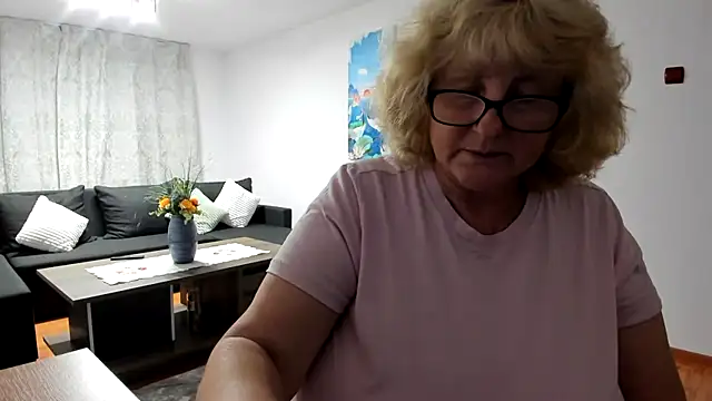 Snapshot of NoraJohnson6 chatting on September 14, 6:50 pm NoraJohnson6 online show from September 14, 6:50 pm